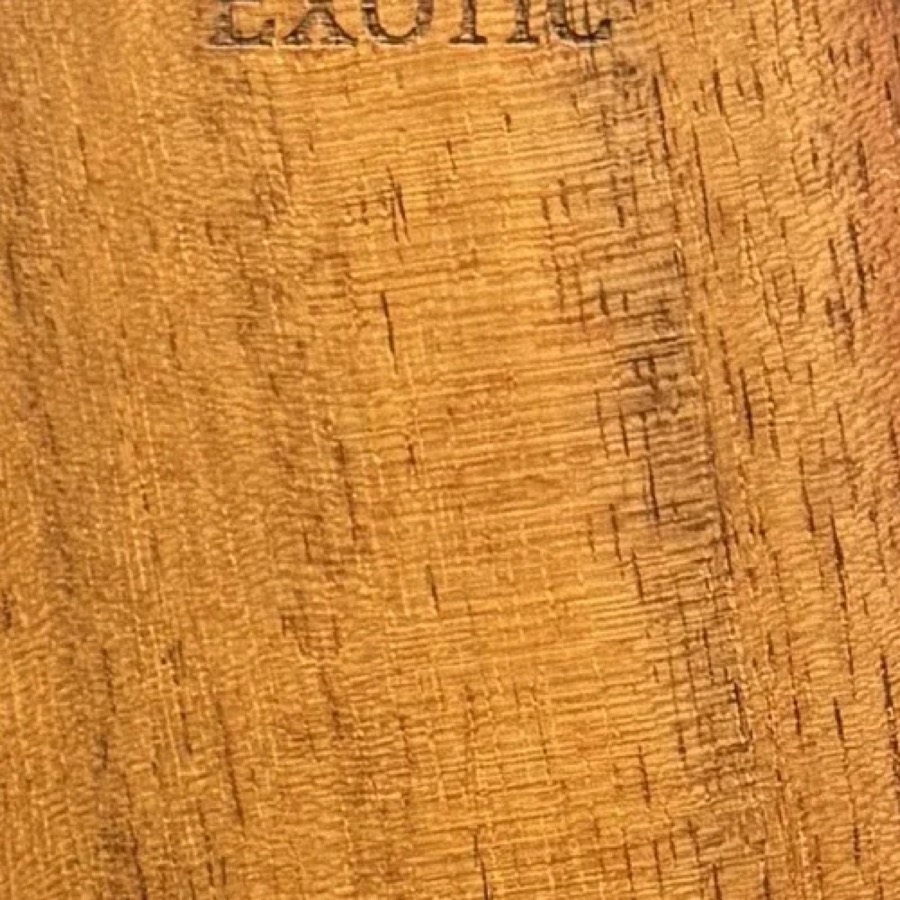Heartwood color detail of Koa (Acacia koa)