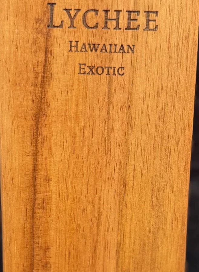Closer detail of Lychee grain figure